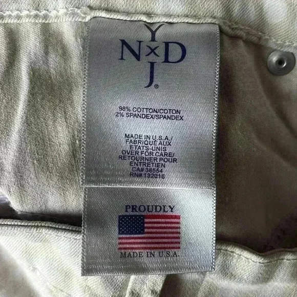 NYDJ Pattern Ankle Jeans in Cream/White Size 8 EUC - Picture 8 of 11